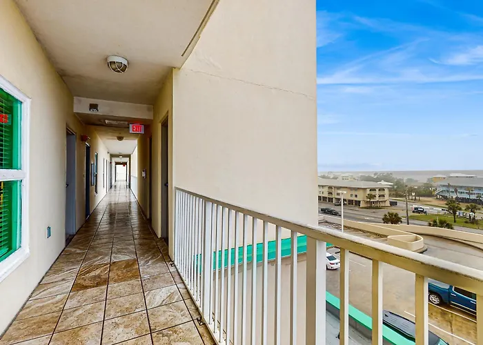 Crystal Shores 501 Apartment *